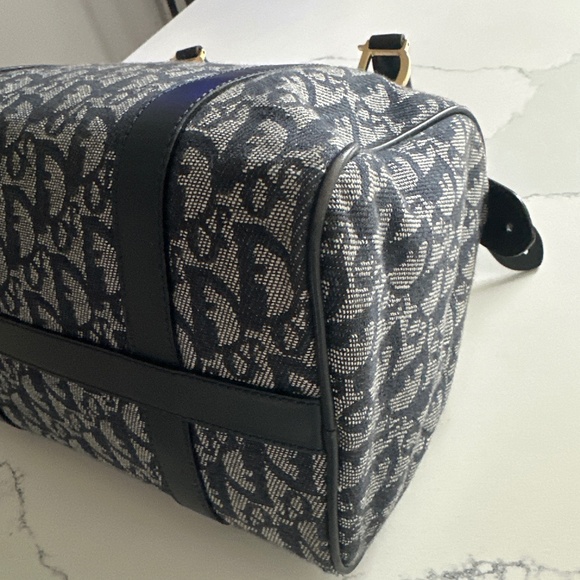 Bag - Picture 4 of 9